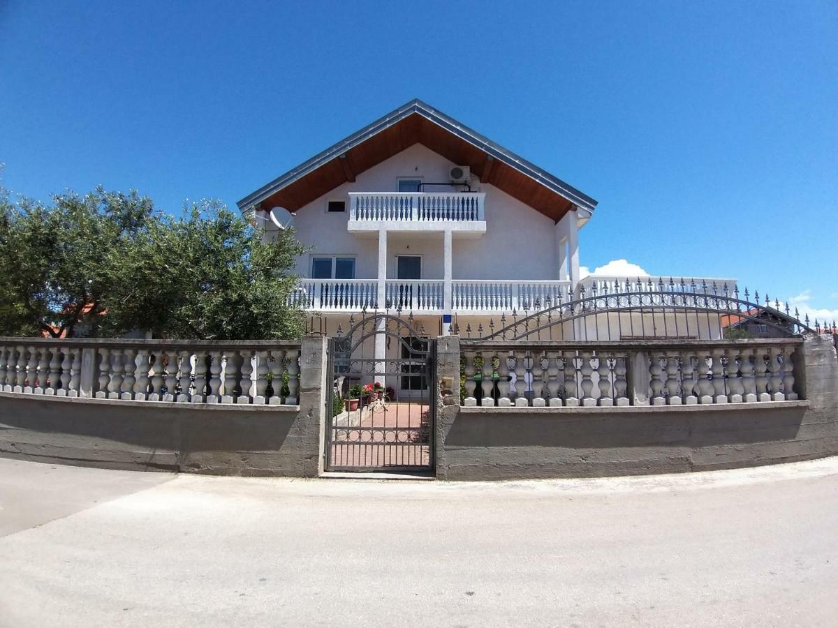 Sunny Apartment Jukic With Sea View Zadar Extérieur photo